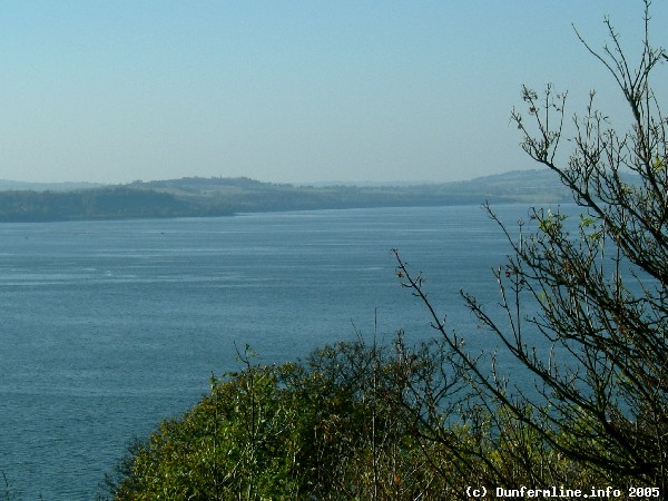 Looking up river towards Grangemouth