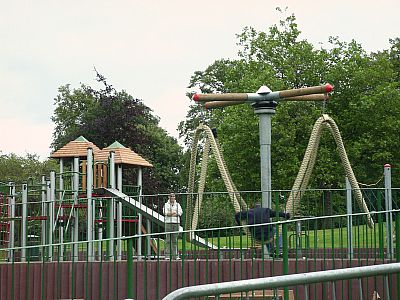 Pittencrieff Park