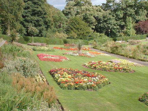 Pittencrieff Park in September